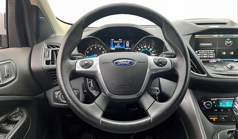 
								2015 Ford Escape SE full									