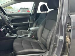 
										2020 Hyundai Elantra Preferred full									