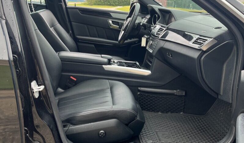 
								2016 Mercedes-Benz E-Class E 400 4MATIC full									