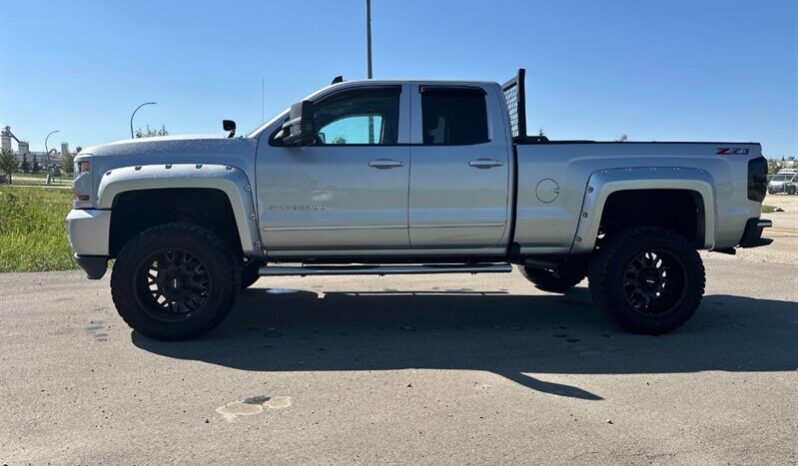 
								2018 Chevrolet Silverado 1500 LT full									