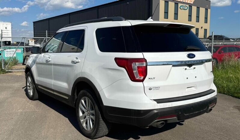 
								2019 Ford Explorer XLT full									