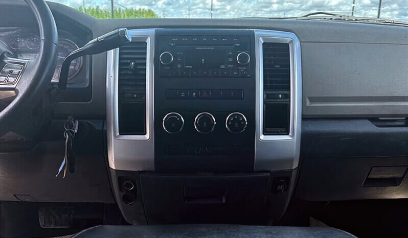 
								2012 RAM 1500 SLT full									