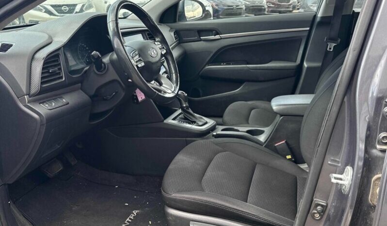 
								2020 Hyundai Elantra Preferred full									
