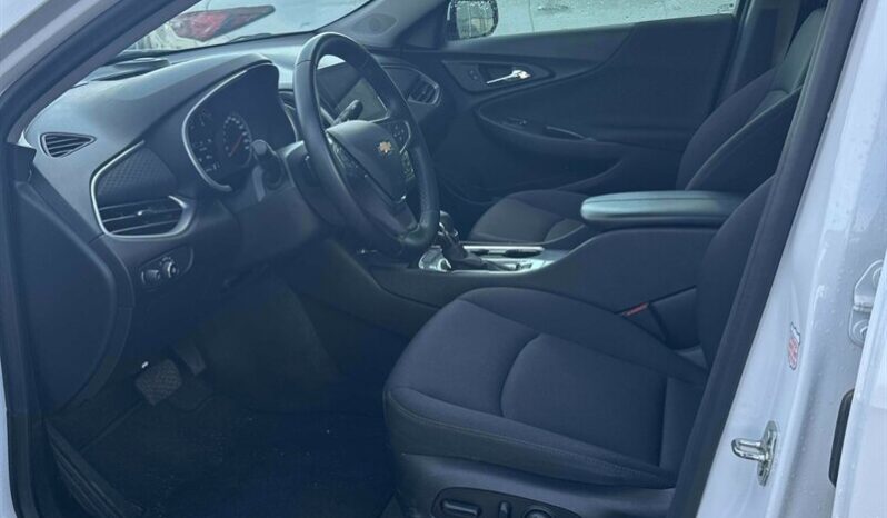 
								2023 Chevrolet Malibu LT full									