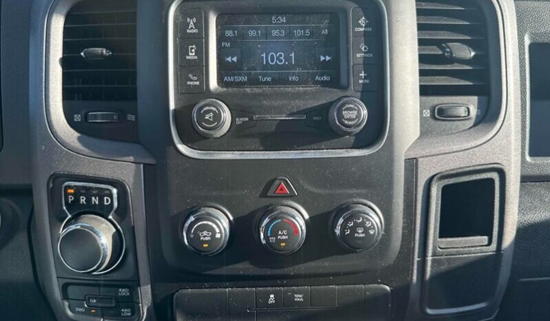 
								2019 RAM 1500 Classic ST full									