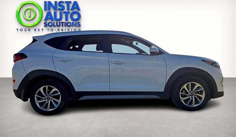 
								2017 Hyundai TUCSON 2.0L Premium full									