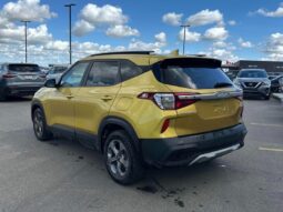 
										2022 Kia Seltos LX full									