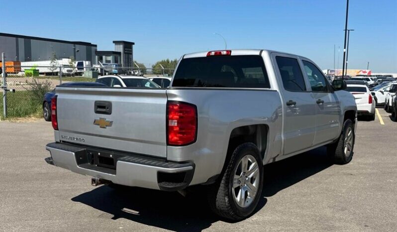 
								2018 Chevrolet Silverado 1500 Custom full									