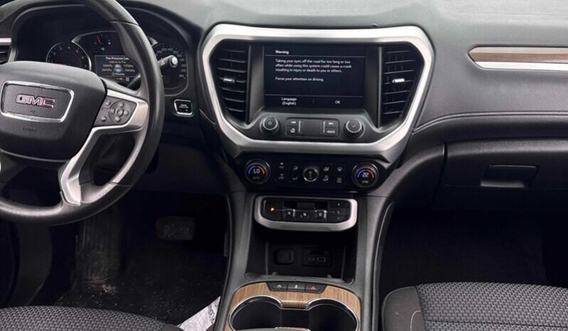 
								2023 GMC Acadia SLE full									