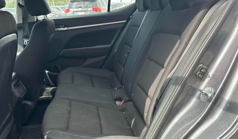
								2020 Hyundai Elantra Preferred full									