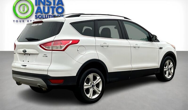 
								2015 Ford Escape SE full									