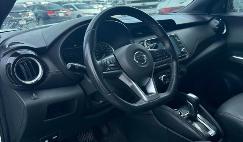 
								2019 Nissan Kicks SR full									