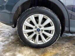 
										2019 Ford Escape SEL full									