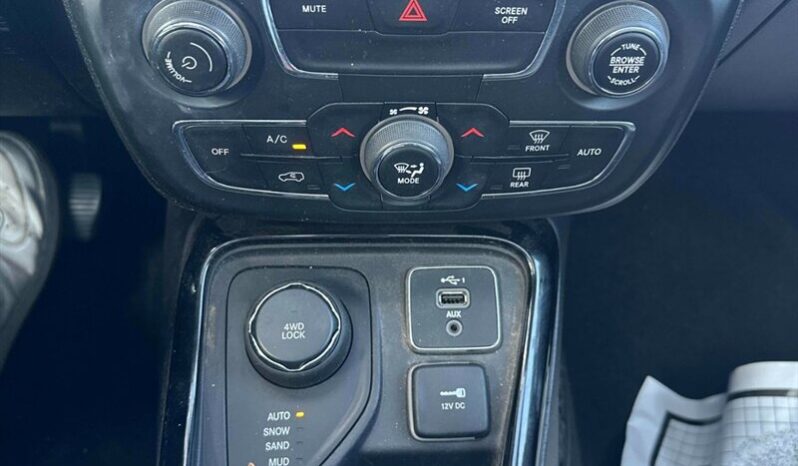 
								2020 Jeep Compass Limited full									