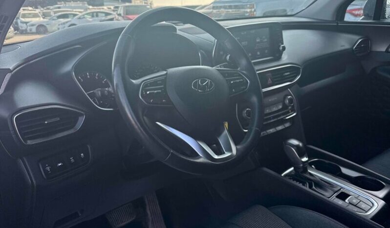 
								2020 Hyundai Santa Fe Essential full									