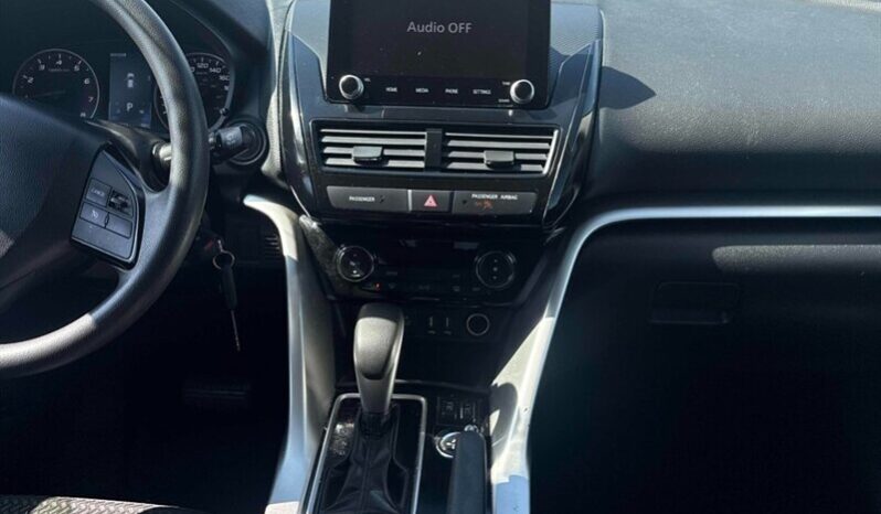 
								2022 Mitsubishi Eclipse Cross ES full									