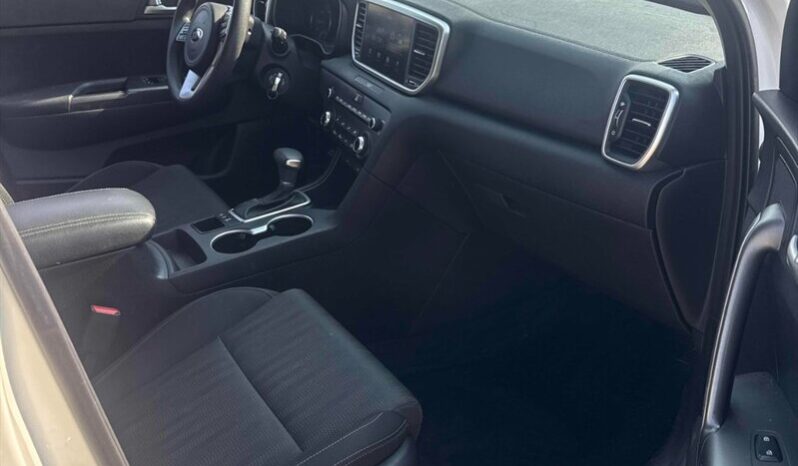 
								2021 Kia Sportage LX full									