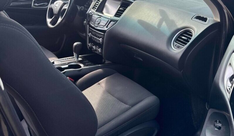 
								2017 Nissan Pathfinder SV full									