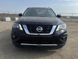 
										2017 Nissan Pathfinder SV full									