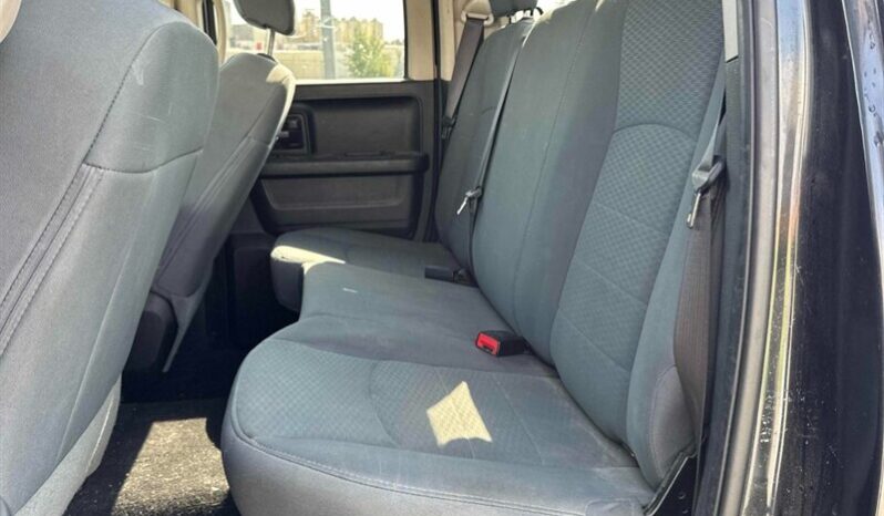 
								2017 RAM 1500 Express full									