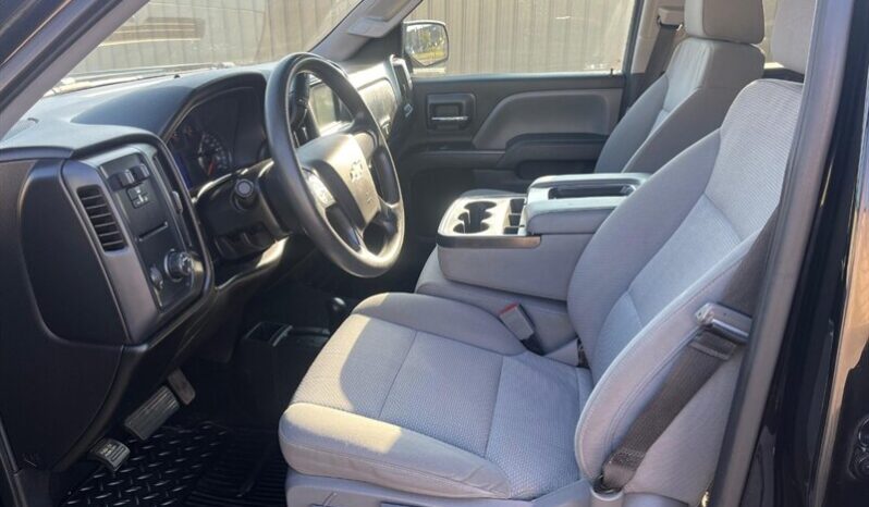 
								2018 Chevrolet Silverado 1500 Custom full									