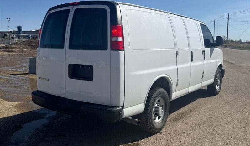 
								2019 Chevrolet Express 2500 full									