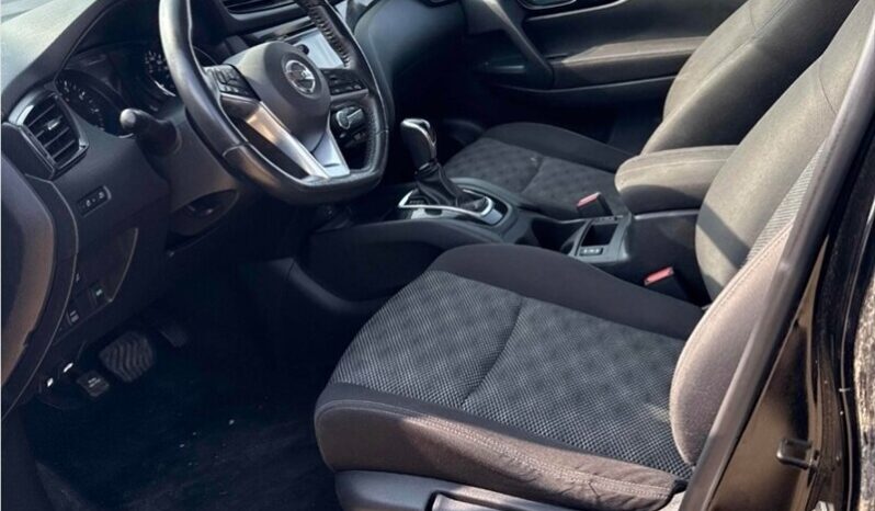 
								2018 Nissan Qashqai SV Sunroof full									