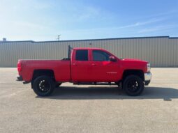 
										2018 Chevrolet Silverado 1500 LT full									
