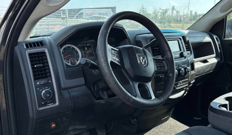 
								2017 RAM 1500 Express full									