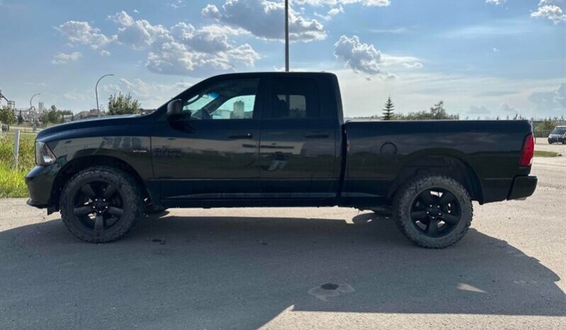 
								2017 RAM 1500 Express full									