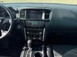 
										2017 Nissan Pathfinder SV full									