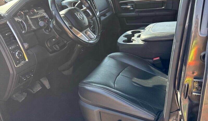 
								2018 RAM 3500 Laramie full									