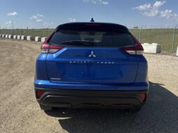 
										2022 Mitsubishi Eclipse Cross ES full									