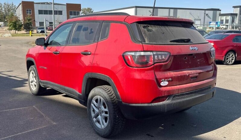 
								2018 Jeep Compass Sport full									