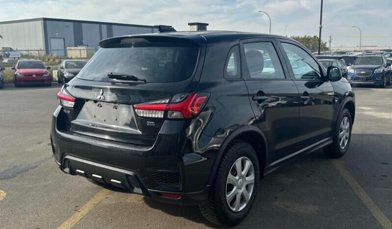 
								2021 Mitsubishi RVR ES full									