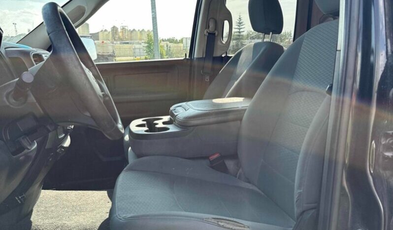 
								2017 RAM 1500 Express full									