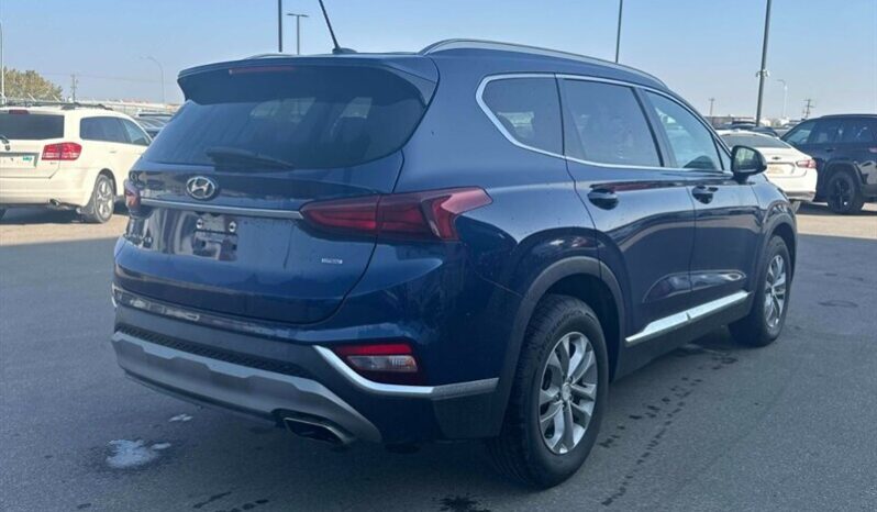 
								2020 Hyundai Santa Fe Essential full									