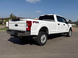 
										2019 Ford F-350 Super Duty XLT full									