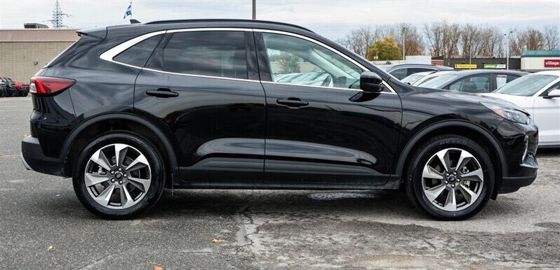 
								2024 Ford Escape Platinum full									