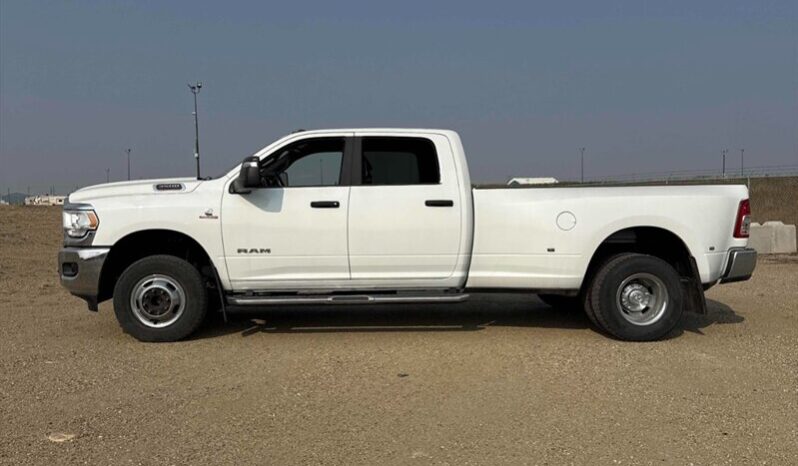 
								2023 RAM 3500 Big Horn full									