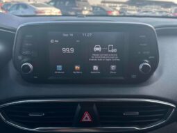 
										2020 Hyundai Santa Fe Essential full									