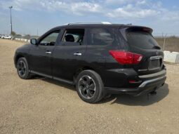 
										2017 Nissan Pathfinder SV full									