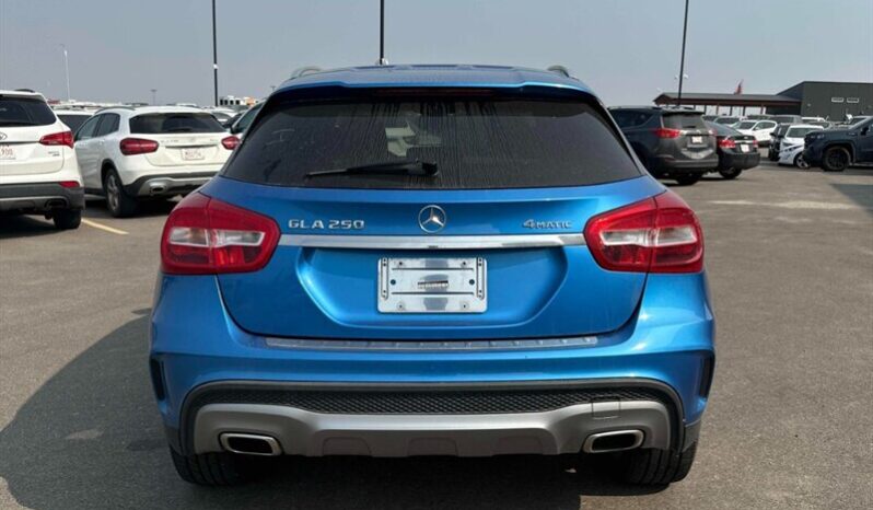 
								2017 Mercedes-Benz GLA-Class GLA 250 4MATIC full									