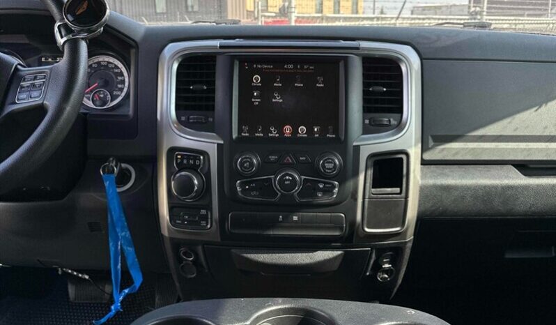 
								2016 RAM 1500 SLT full									