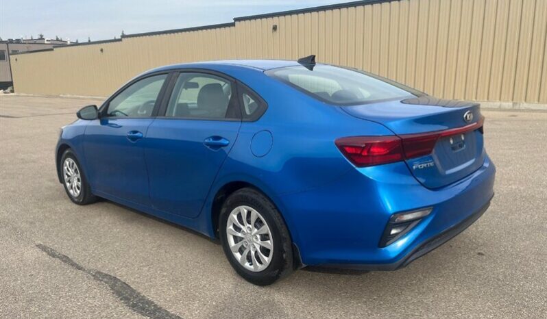 
								2021 Kia Forte LX full									