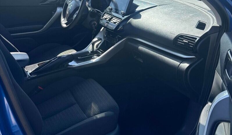 
								2022 Mitsubishi Eclipse Cross ES full									
