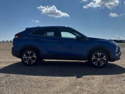 
										2022 Mitsubishi Eclipse Cross ES full									