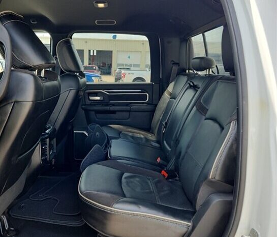
								2022 RAM 3500 Laramie Diesel Sport full									