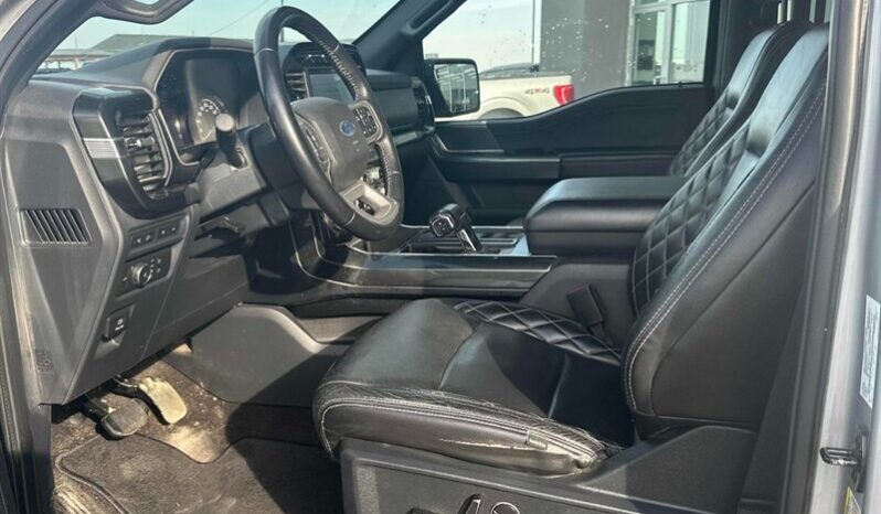 
								2021 Ford F-150 XLT full									