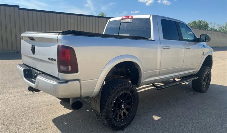 
								2017 RAM 3500 Laramie full									